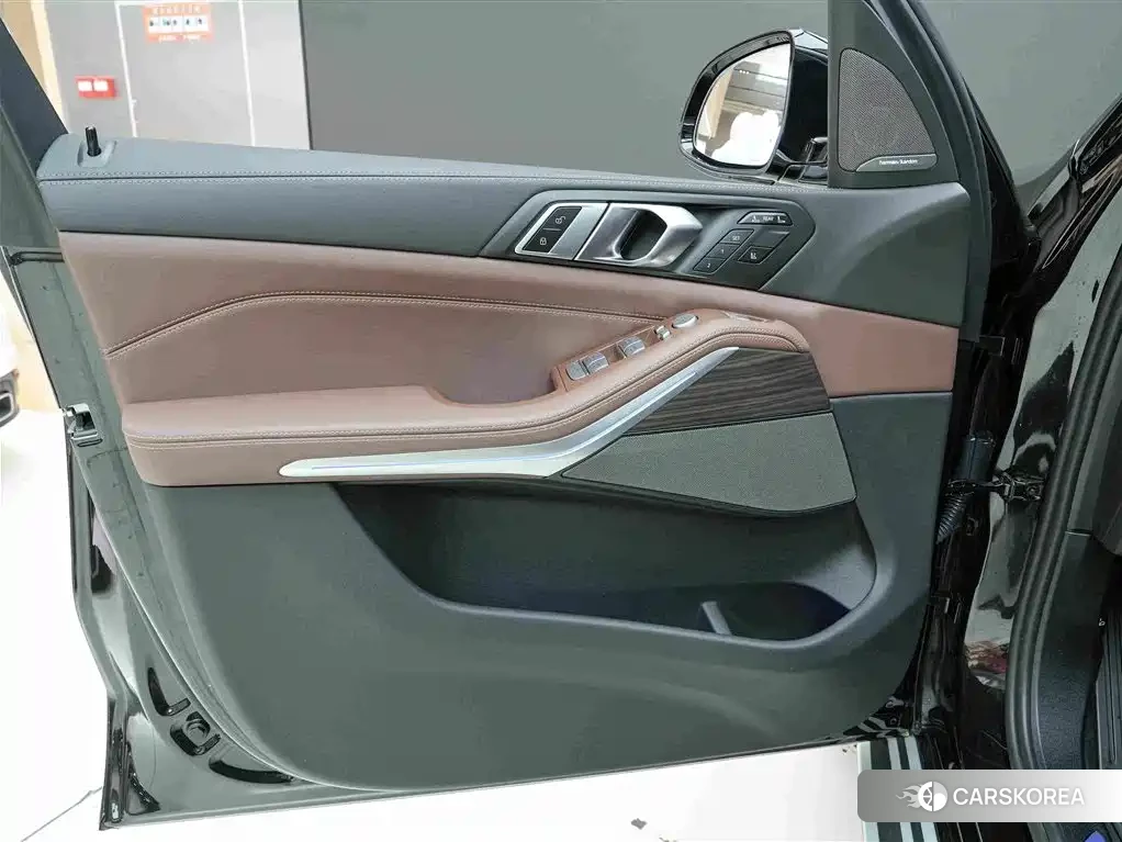 BMW X7 id 4553945 из Китая 12