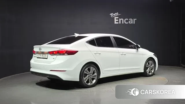 Hyundai Avante AD id 3107385 из Кореи 12