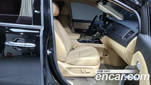 Kia The New Carnival id 2760204 из Кореи 12