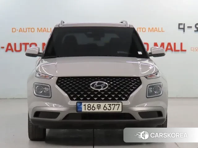 Hyundai Venue 2025 Белый из Кореи, фото 2