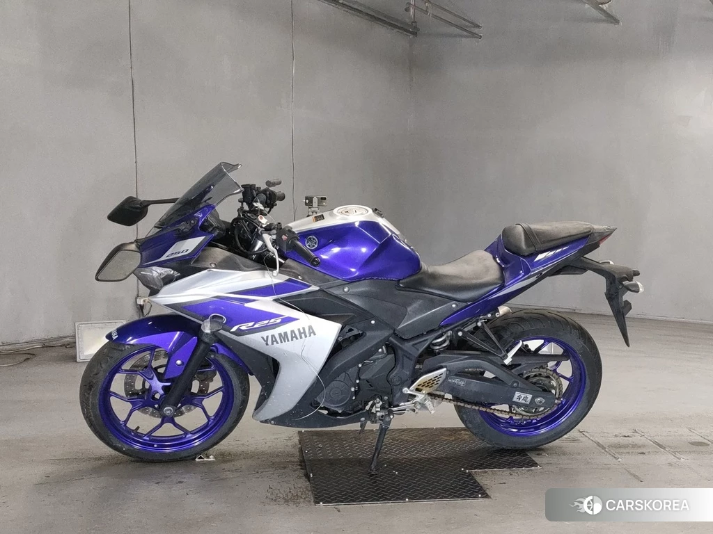 Проданный Yamaha YZF-R25 2014 из Японии