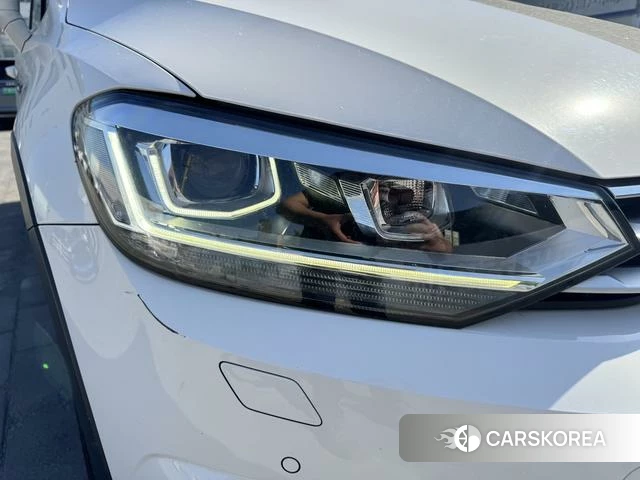 Volkswagen Touran L id 4272818 из Китая 12