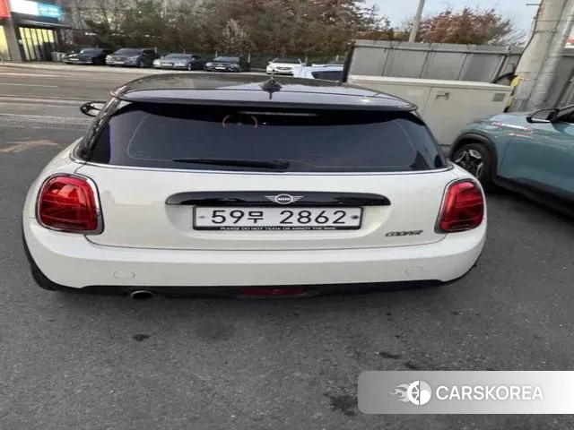 Mini Cooper 2019 Жемчужный цвет из Кореи, фото 3