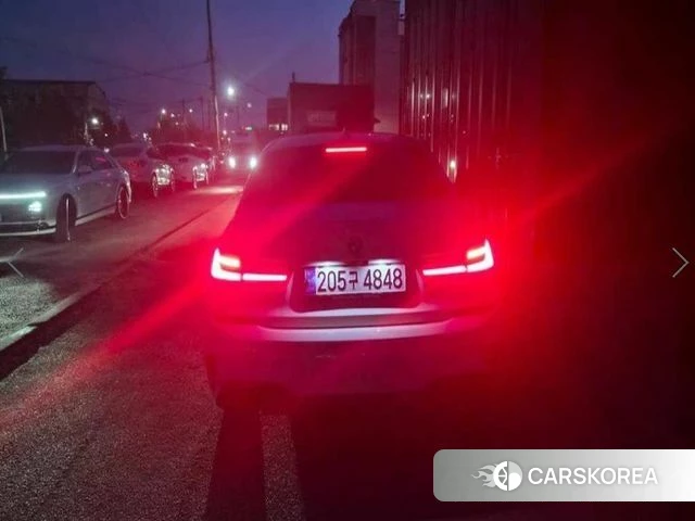BMW 3 Series (G20) 2022 Белый из Кореи, фото 3