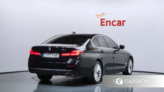 BMW 5 Series (G30) id 3438112 из Кореи 12