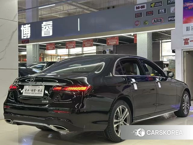 Mercedes-Benz E-class 2022 Черный из Китая, фото 2