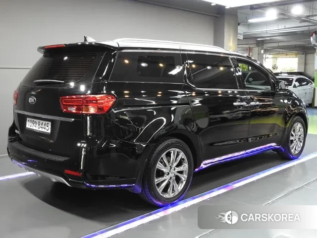 Kia The New Carnival id 3312774 из Кореи 12