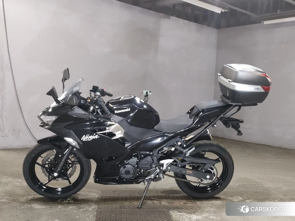 Проданный Kawasaki NINJA 400 2021 из Японии, фото 2