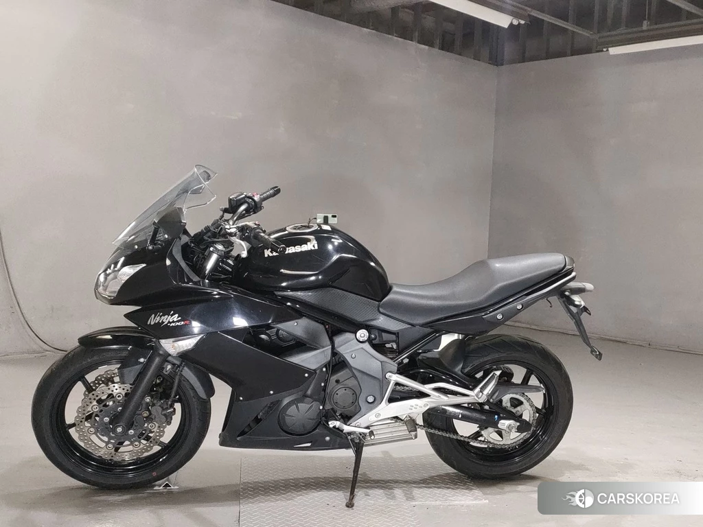 Проданный Kawasaki NINJA 400R 2011 из Японии
