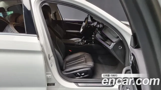 BMW 5 Series (G30) id 2701167 из Кореи 12