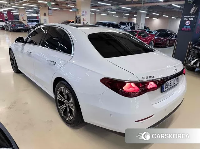 Mercedes-Benz E-Class W214 id 3725774 из Кореи 8
