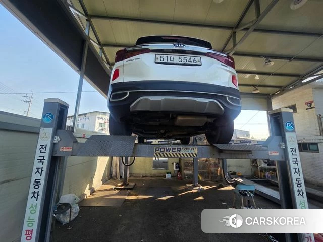 Kia Seltos 2019 Белый из Кореи, фото 2