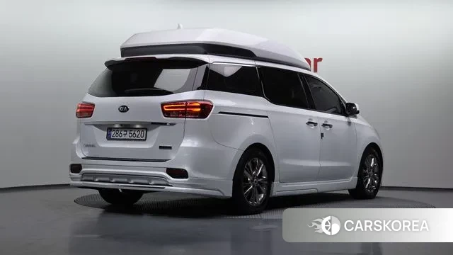 Kia The New Carnival id 3459906 из Кореи 12