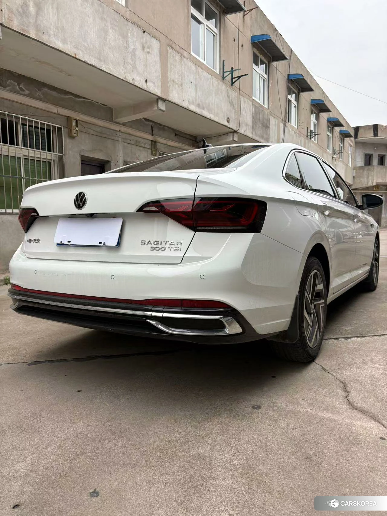 Volkswagen Sagitar 2024 Белый из Китая, фото 2