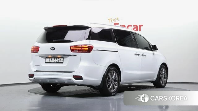 Kia The New Carnival id 4377779 из Кореи 12