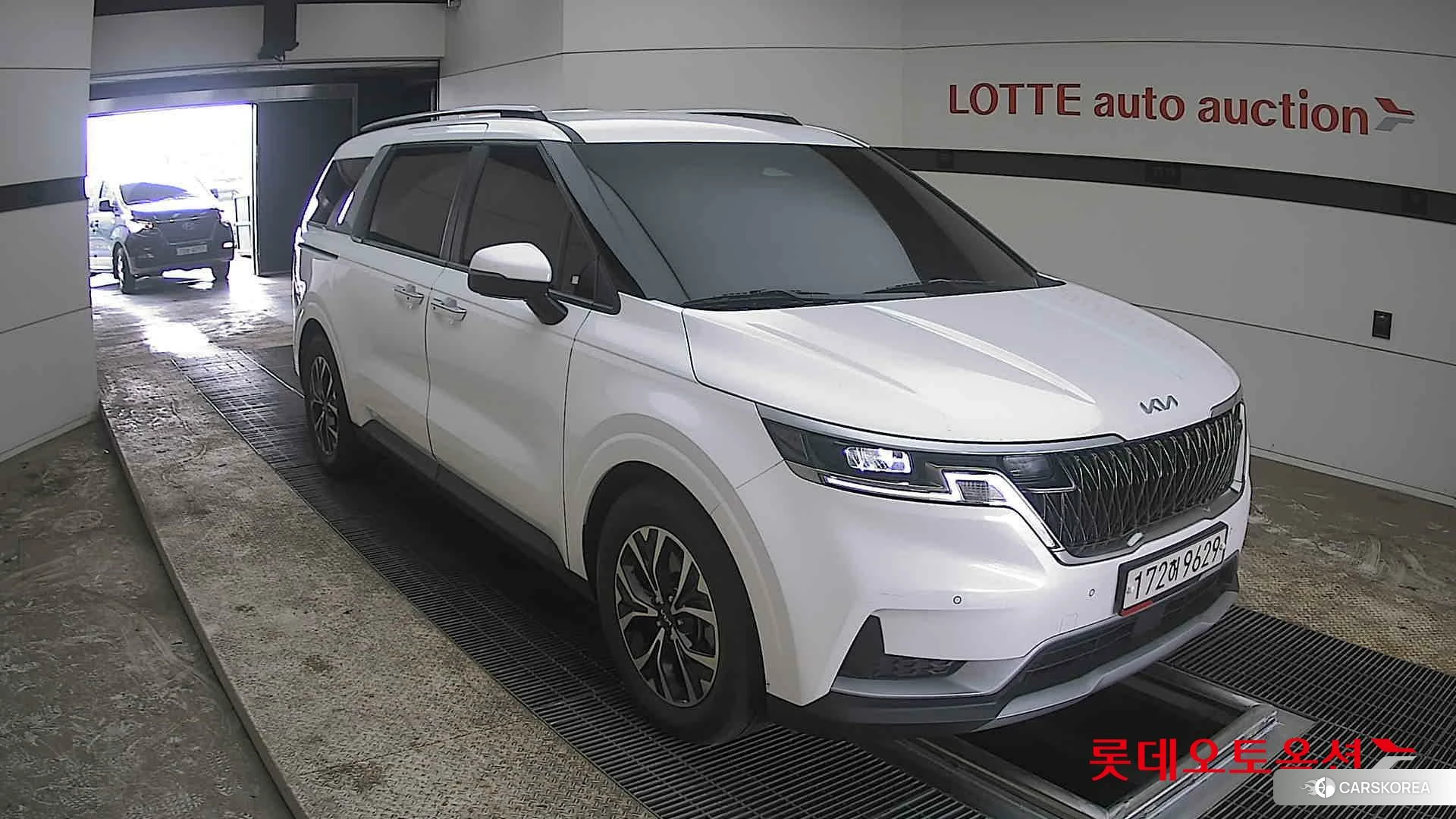 Kia Carnival id 3875747 из Кореи 12