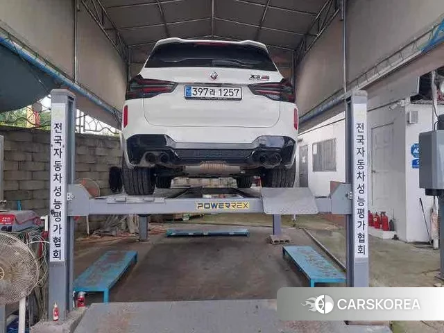 BMW X3M (G01) 2023 Белый из Кореи, фото 2