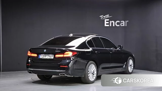 BMW 5 Series (G30) id 3914869 из Кореи 12