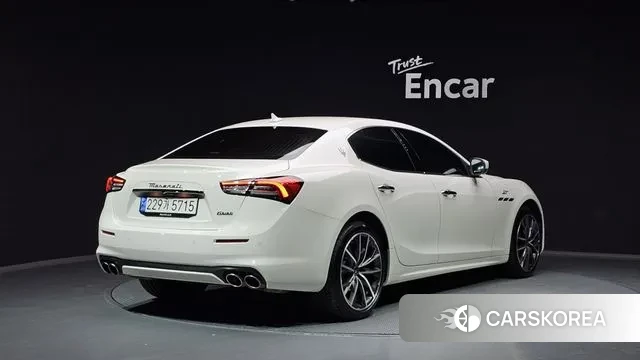 Maserati Ghibli id 3053443 из Кореи 12