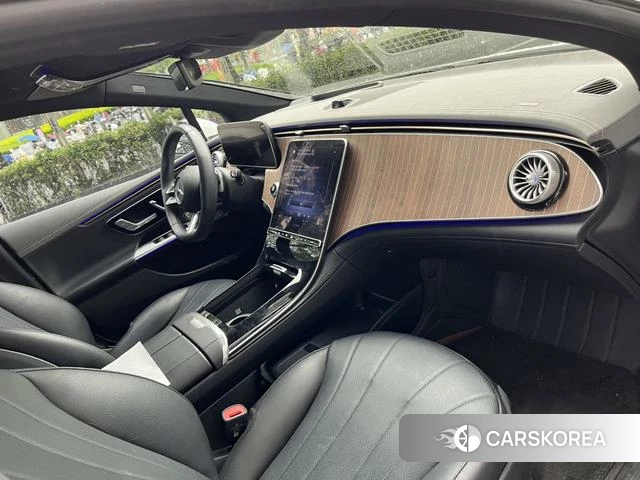 Mercedes-Benz EQE 2023 Белый из Китая, фото 4