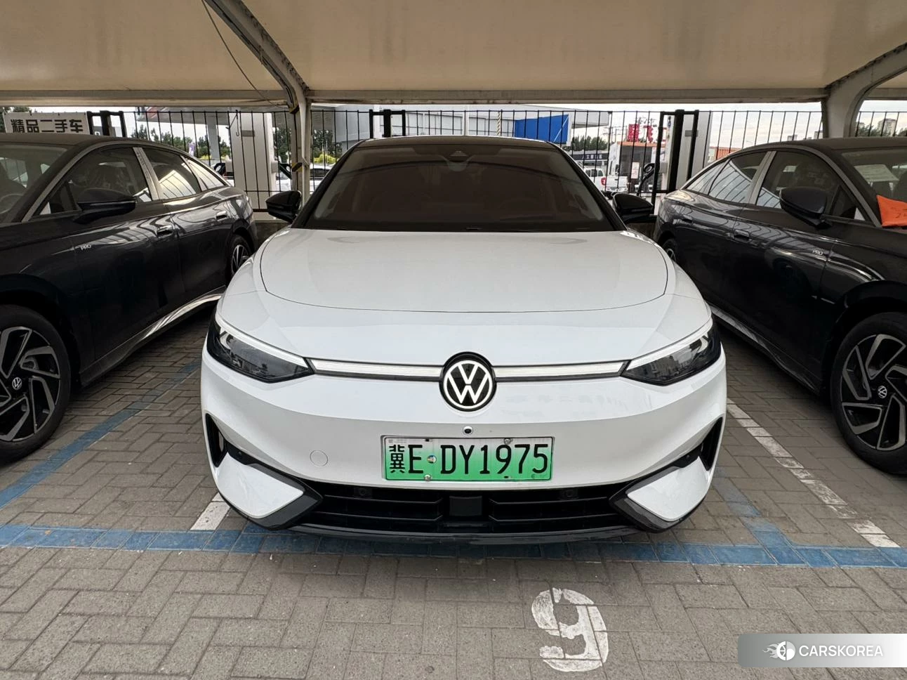 Volkswagen ID.7 VIZZION 2023 Белый из Китая, фото 4
