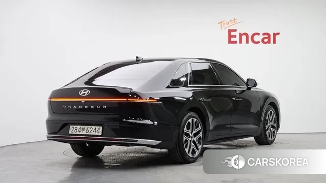 Hyundai Grandeur (GN7) id 3610281 из Кореи 12