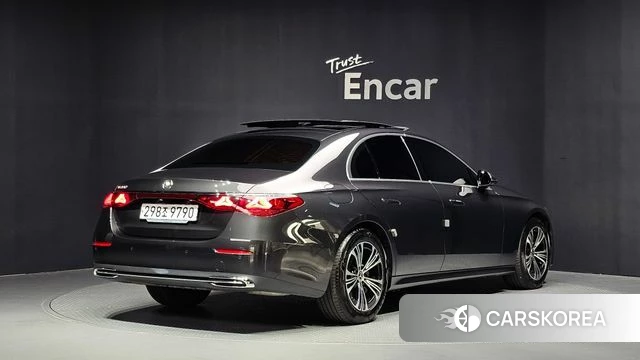 Mercedes-Benz E-Class W214 id 4773624 из Кореи 12