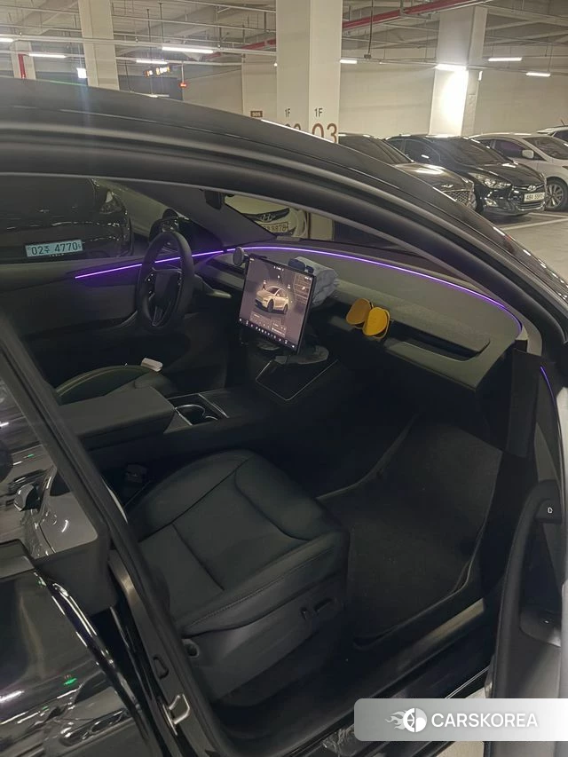 Tesla Model Y 2025 Черный из Кореи, фото 2