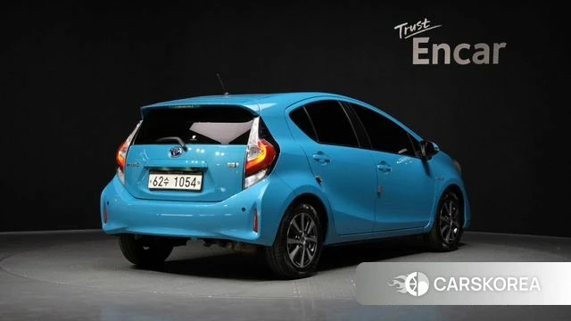 Toyota Prius C id 4233148 из Кореи 12