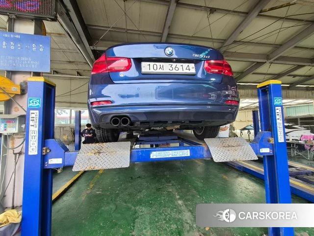 BMW 3 Series (F30) 2018 Синий из Кореи, фото 2