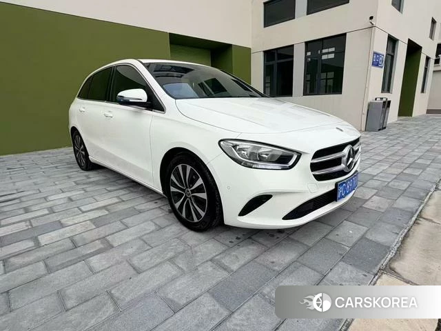 Mercedes-Benz Class B 2021 Белый из Китая, фото 2