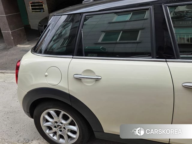 Mini Cooper 2019 Жемчужный цвет из Кореи, фото 2