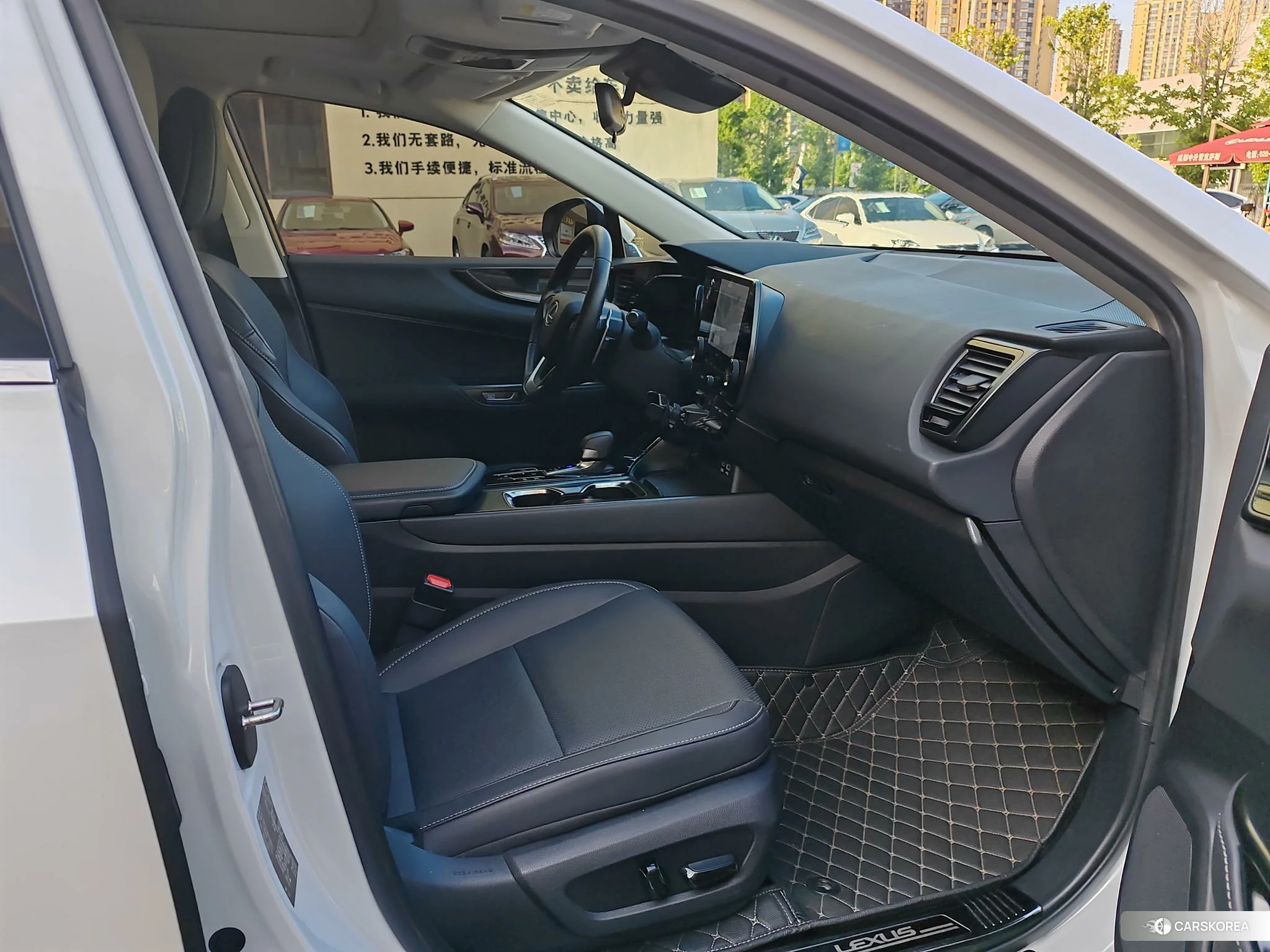 Lexus NX PHEV id 4440966 из Китая 9