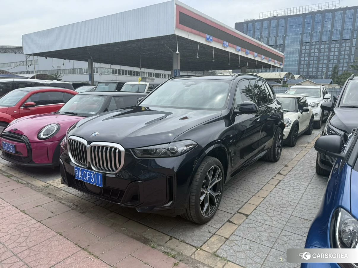 BMW X5 2023 Черный из Китая, фото 2