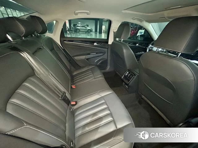 Volkswagen Passat id 4258664 из Китая 12