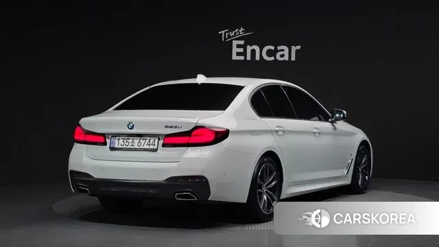 BMW 5 Series (G30) id 3372740 из Кореи 12