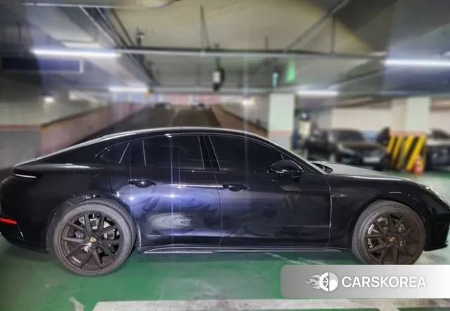 Porsche Panamera (972) 2024 Черный из Кореи, фото 2