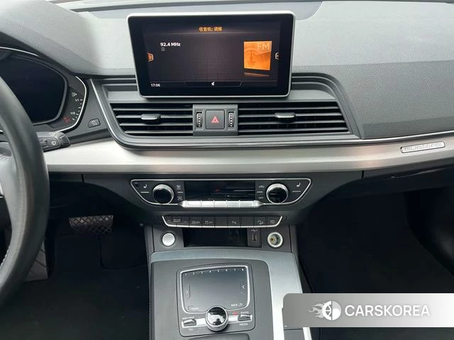 Audi Q5L id 4263928 из Китая 11