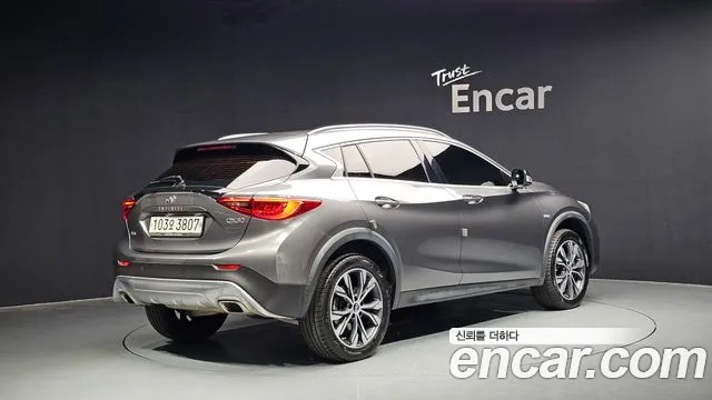 Infiniti QX30 id 2687755 из Кореи 12