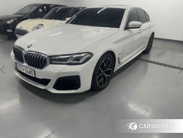 BMW 5 Series (G30) 2022 Белый из Кореи, фото 3