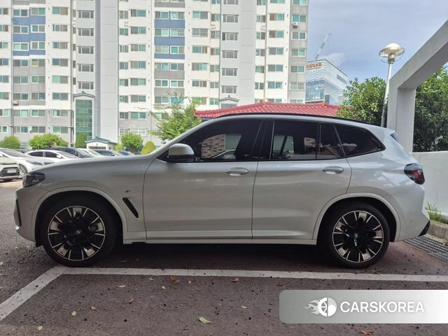 BMW iX3 2023 Белый из Кореи, фото 4