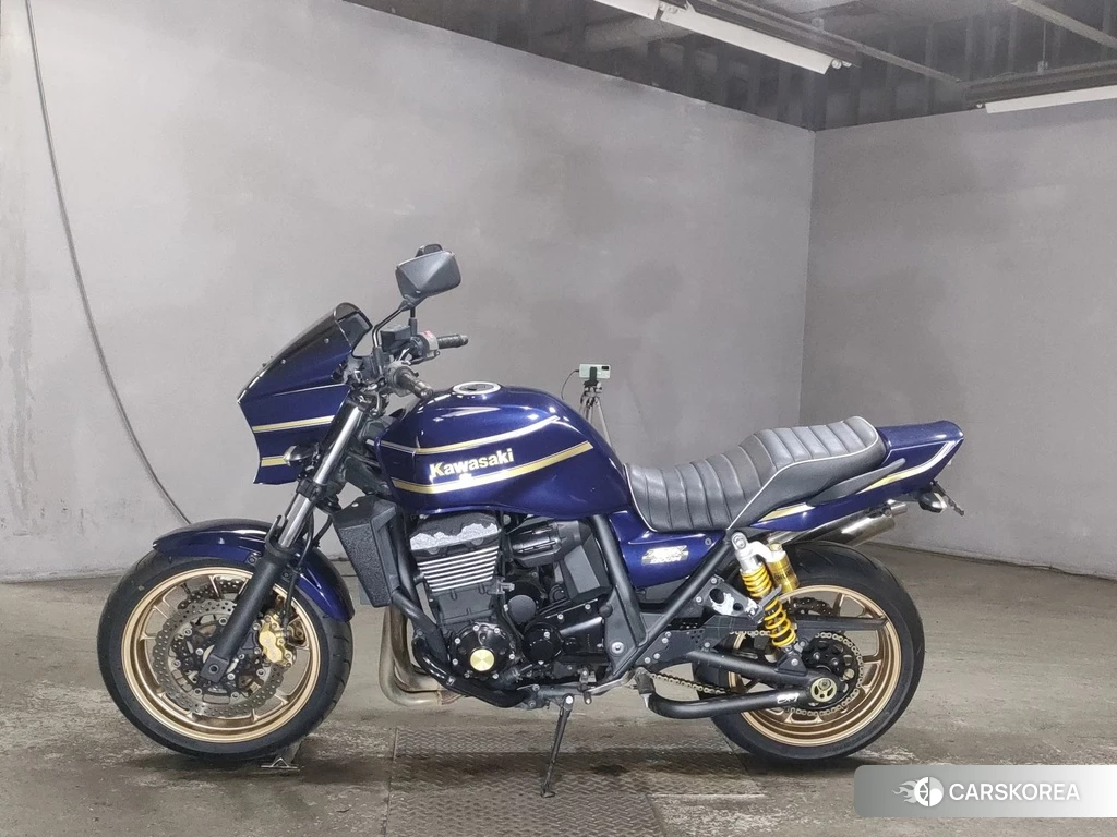 Проданный Kawasaki ZRX 1200 2016 из Японии