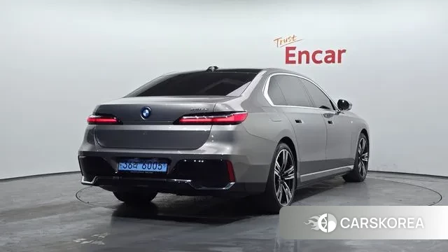 BMW i7 (G70) id 3716635 из Кореи 12