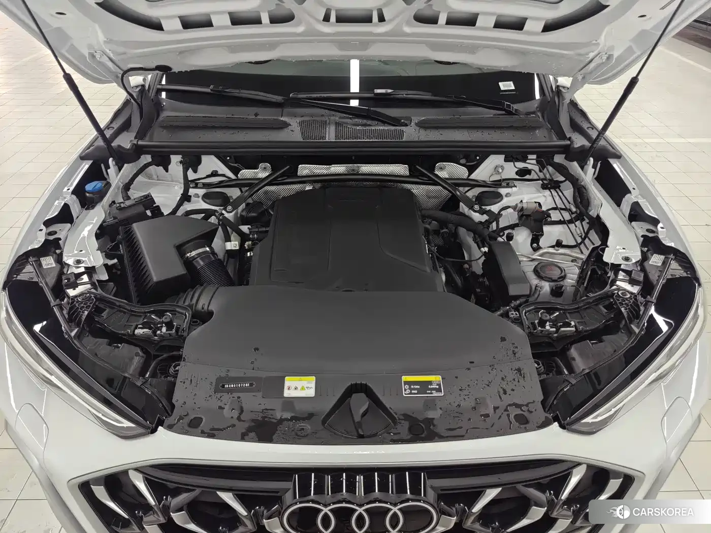 Audi Q5L id 4644703 из Китая 12