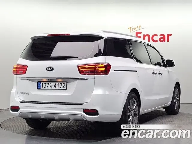 Kia The New Carnival id 2951628 из Кореи 12