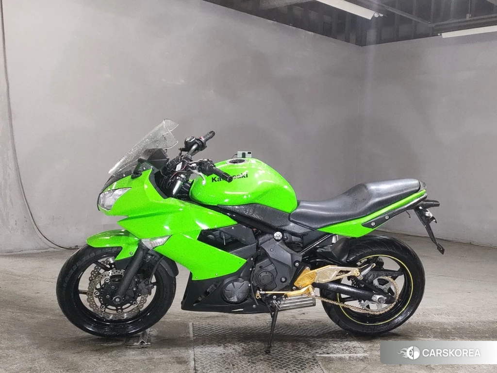 Проданный Kawasaki NINJA 400R 2010 из Японии