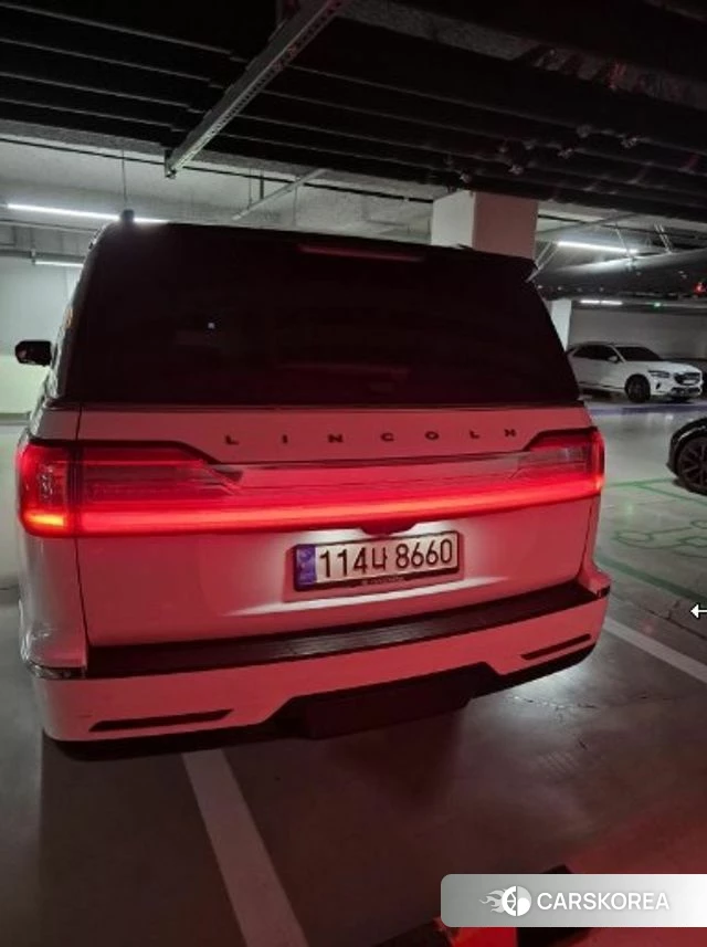 Lincoln Navigator 4th generation 2021 Белый из Кореи, фото 2