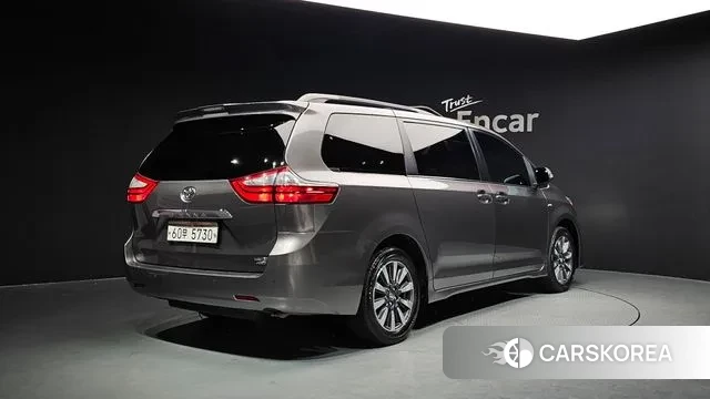 Toyota Sienna id 3766336 из Кореи 12