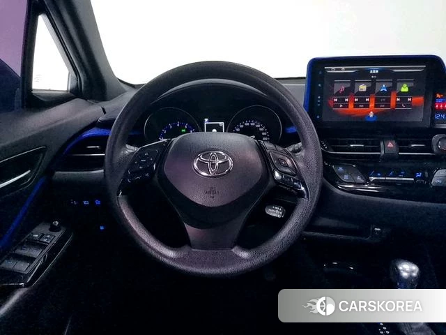 Toyota C-HR id 4212797 из Китая 12