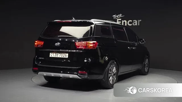 Kia The New Carnival id 3789361 из Кореи 12